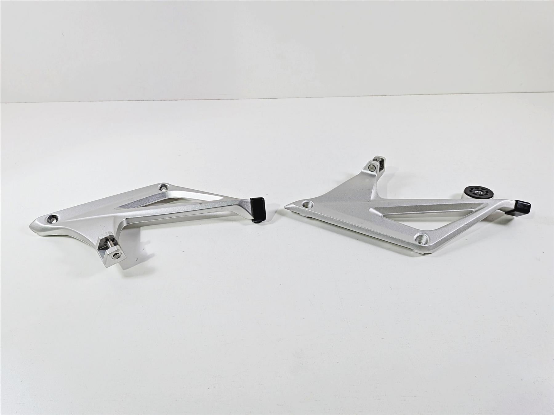 2023 BMW R1250RT RTP K52 Rear Foot Peg Rest Mount Set 46718534789 46718534790 {{ shop.shopifyCountryName }} - Mototech271