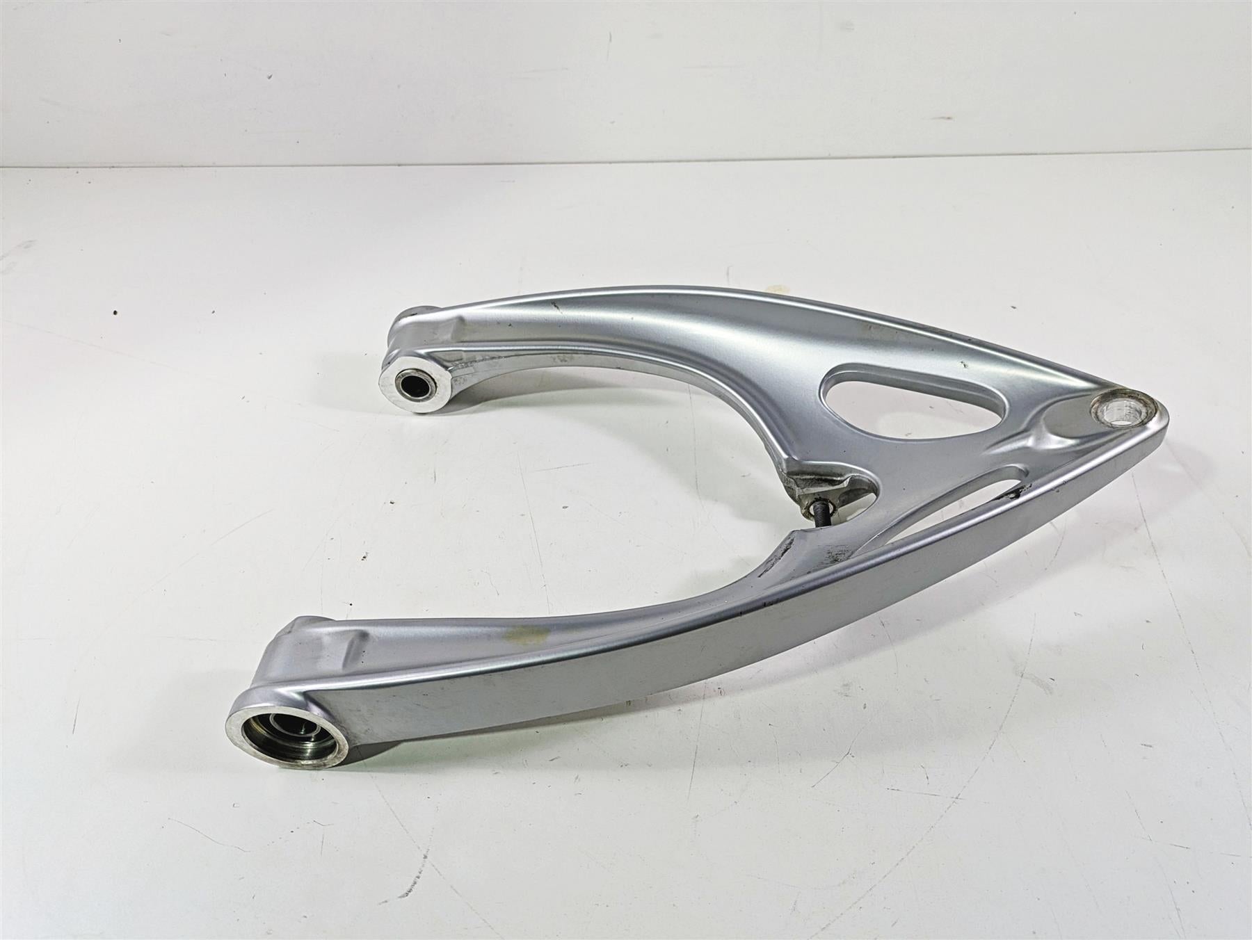 2012 BMW R1200R K27 Front Suspension Swingarm Trailing Arm 31427724774 {{ shop.shopifyCountryName }} - Mototech271