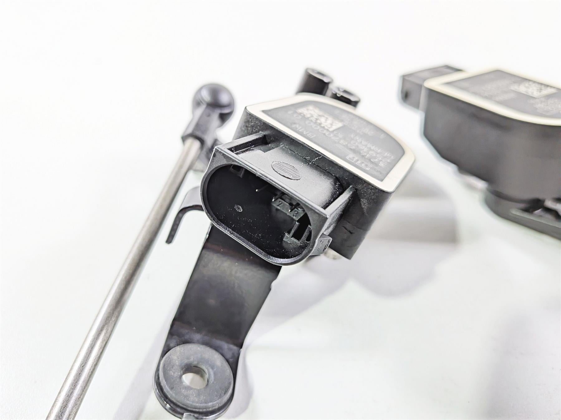 2019 BMW R1250GS K50 Front Rear Bike Leveling Sensors 37146870000 {{ shop.shopifyCountryName }} - Mototech271