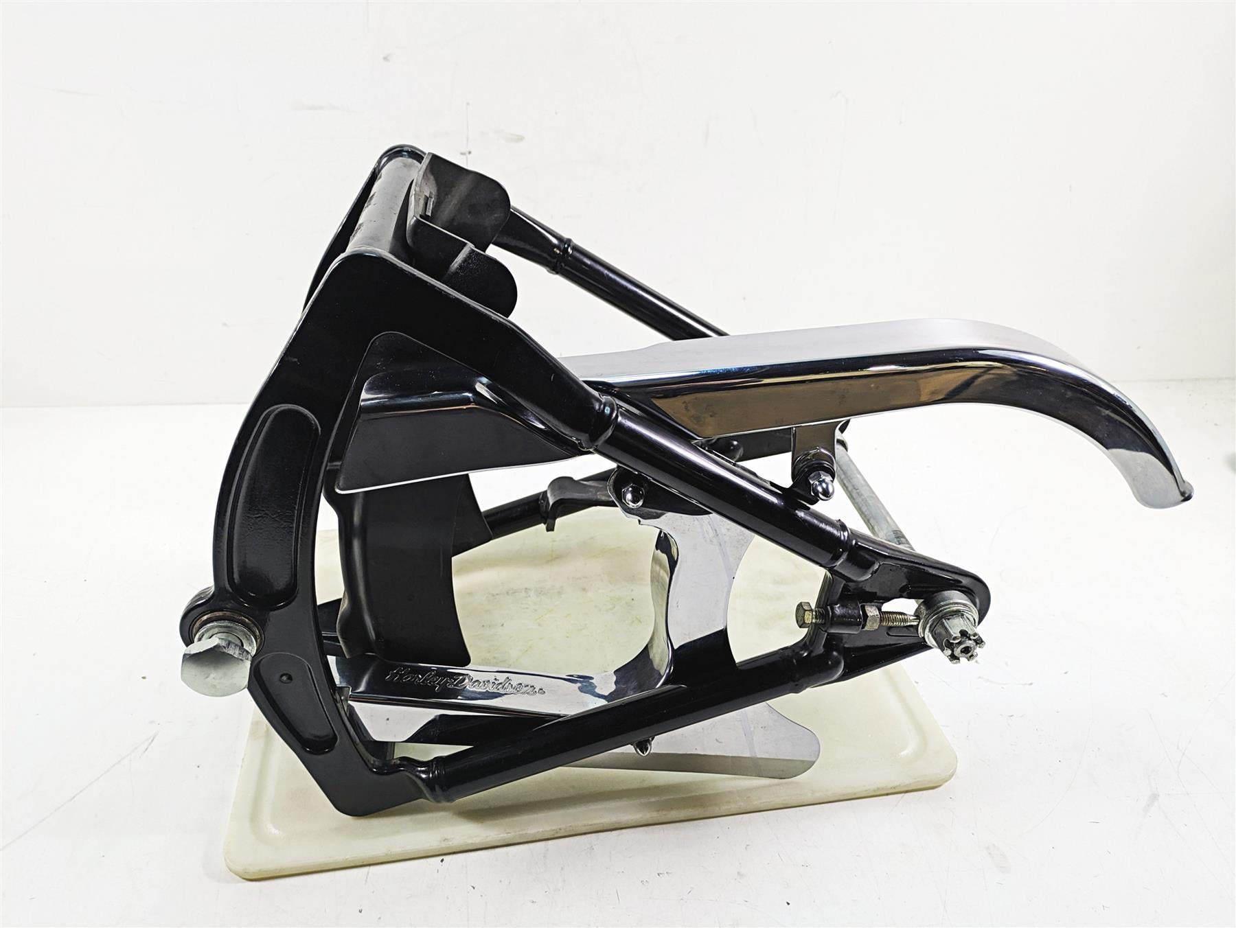 2000 Harley FXSTS Softail Springer Rear Swing Arm Swingarm + Guards 47573-00A {{ shop.shopifyCountryName }} - Mototech271