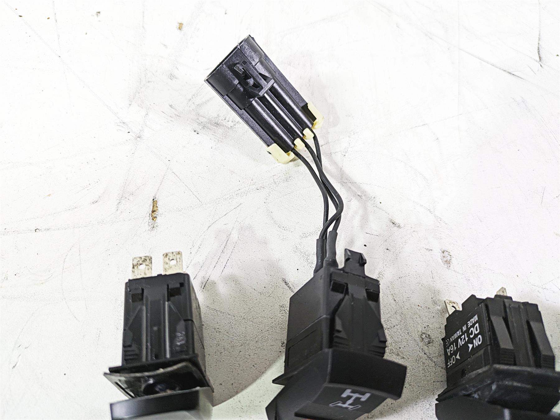 2020 Polaris RZR XP 1000 EPS Light Awd 4WD Switch Set 4014069 {{ shop.shopifyCountryName }} - Mototech271