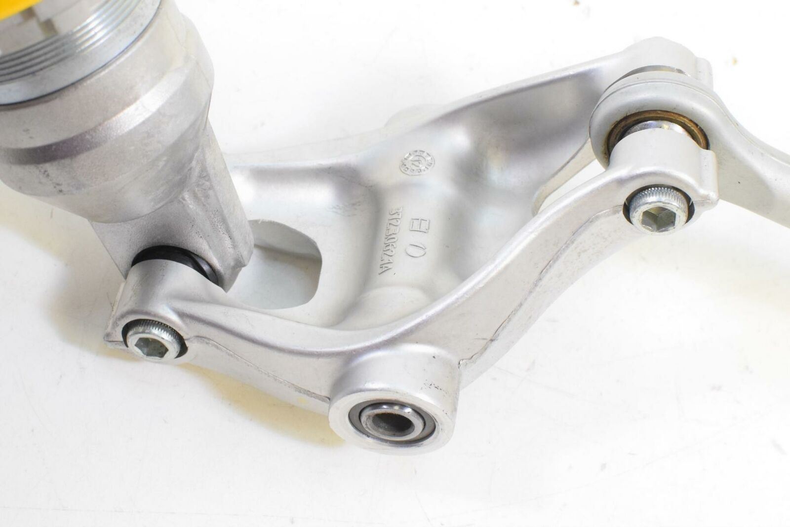 2010 Ducati 848 Rear Straight Showa Shock Damper & Linkage 36520741A {{ shop.shopifyCountryName }} - Mototech271