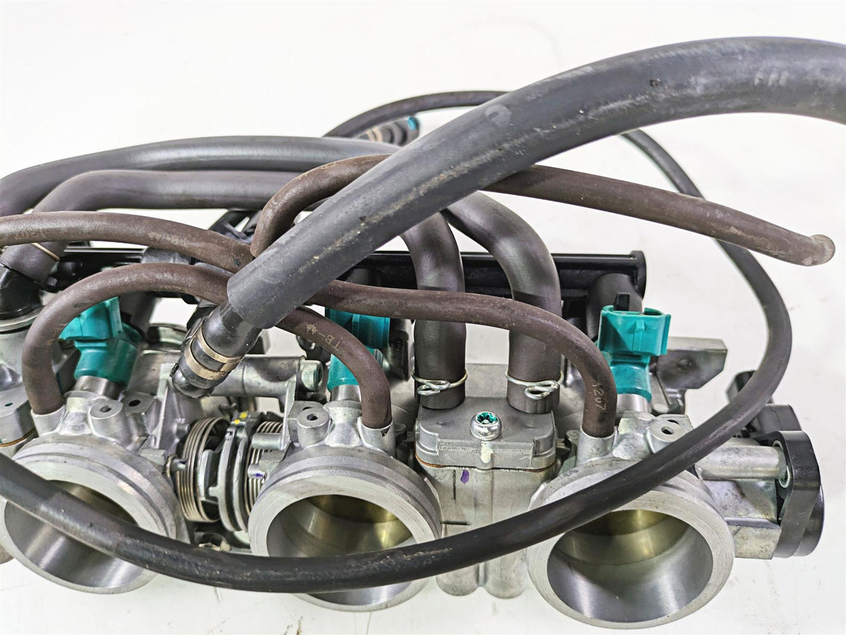 2008 Honda CBR1000RR SC59 Throttle Body Fuel Injectors 16400-MFL-671 {{ shop.shopifyCountryName }} - Mototech271