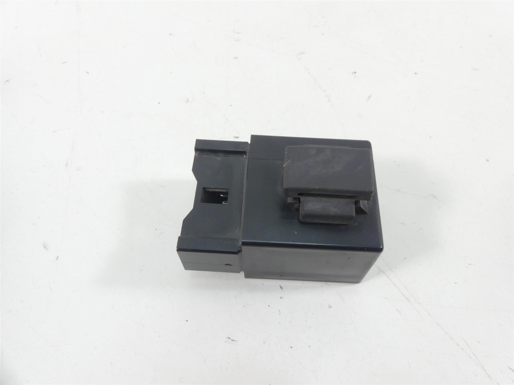 2015 Yamaha MT09 FZ09 Fuel Pump Module Relay 5VK-81950-40 {{ shop.shopifyCountryName }} - Mototech271