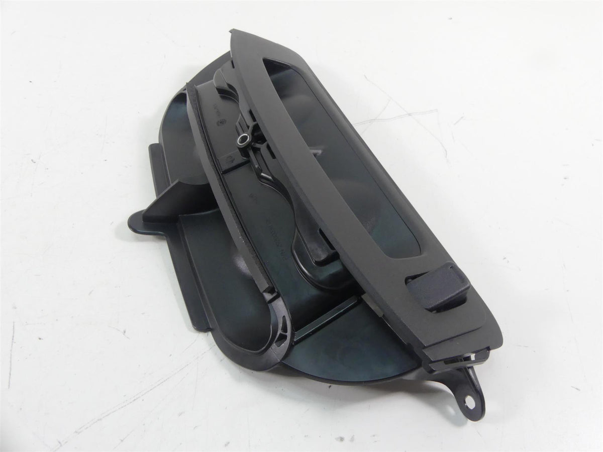 2014 Harley Touring FLHX Street Glide Front Fairing Air Duct Inlet Vent 29200003 {{ shop.shopifyCountryName }} - Mototech271