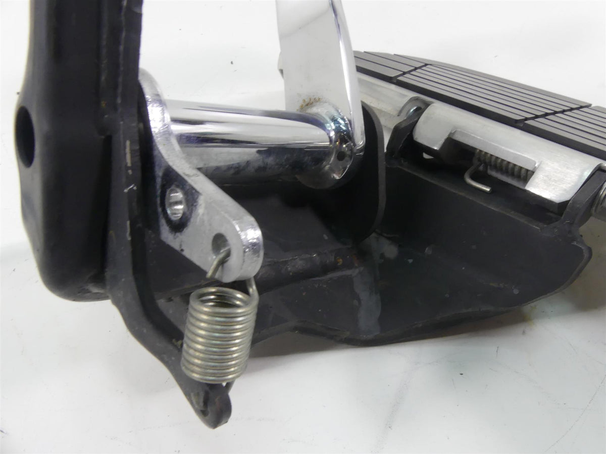 2009 Honda VTX1300 Touring Front Right Floor Board & Brake Pedal 50615-MEA-670 {{ shop.shopifyCountryName }} - Mototech271