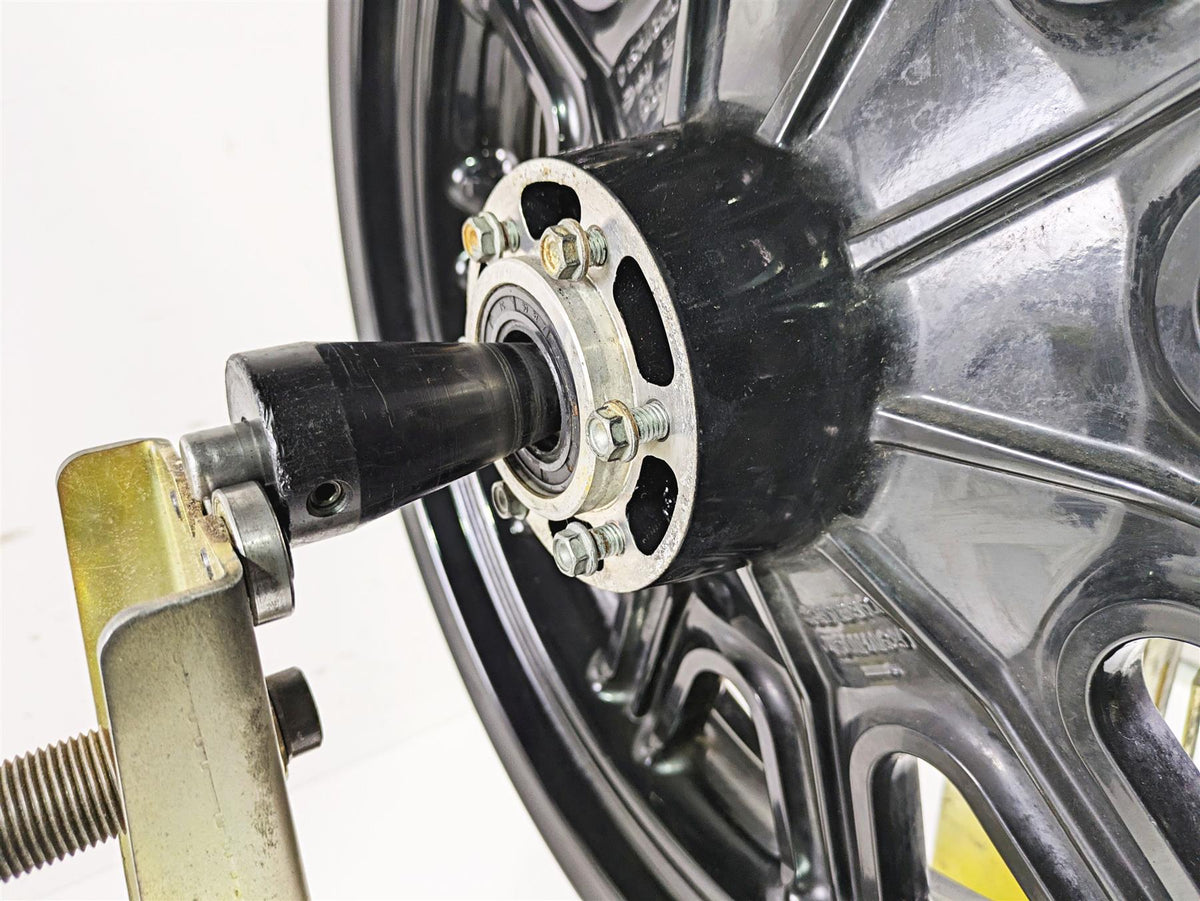 2016 Indian Chief Classic Straight 16x3.5 Front Wheel Rim 1522505 {{ shop.shopifyCountryName }} - Mototech271