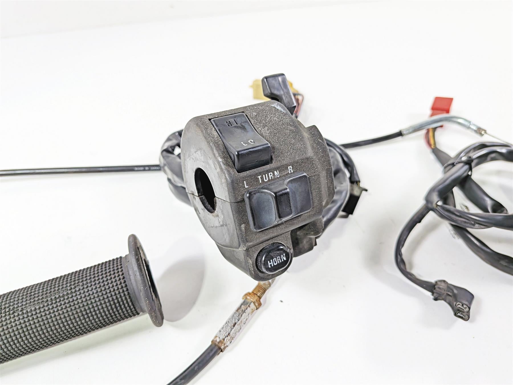 1989 Kawasaki VN750 Vulcan Left Right Hand Control Switch 46091-1372 46091-1514 {{ shop.shopifyCountryName }} - Mototech271
