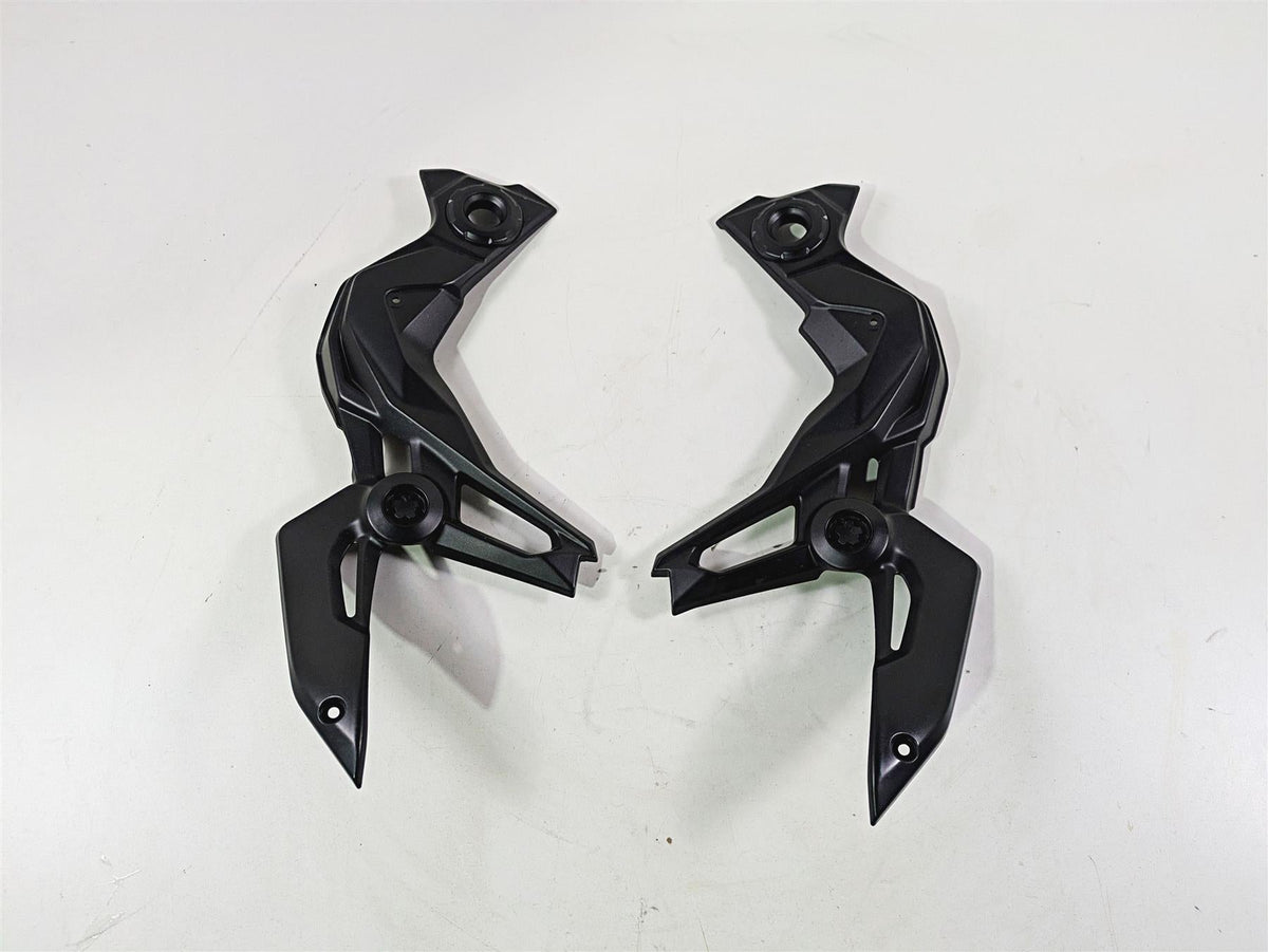 2021 Kawasaki Z900 ZR900 Left Right Pivot Cover Fairing Set -Read 14093-0926 {{ shop.shopifyCountryName }} - Mototech271