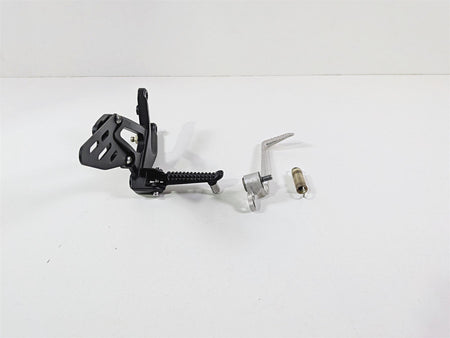 2008 Yamaha YZF R1 RN19 Front Right Foot Peg & Brake Pedal 4C8-27443-00-00 {{ shop.shopifyCountryName }} - Mototech271