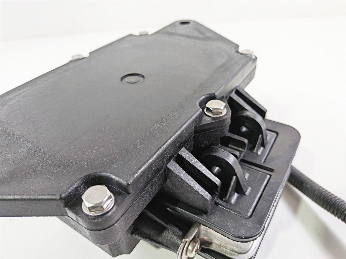 2009 Yamaha Waverunner FX1800 Cruiser Fuse Box Panel Unit 6S5-82170-00-00 {{ shop.shopifyCountryName }} - Mototech271