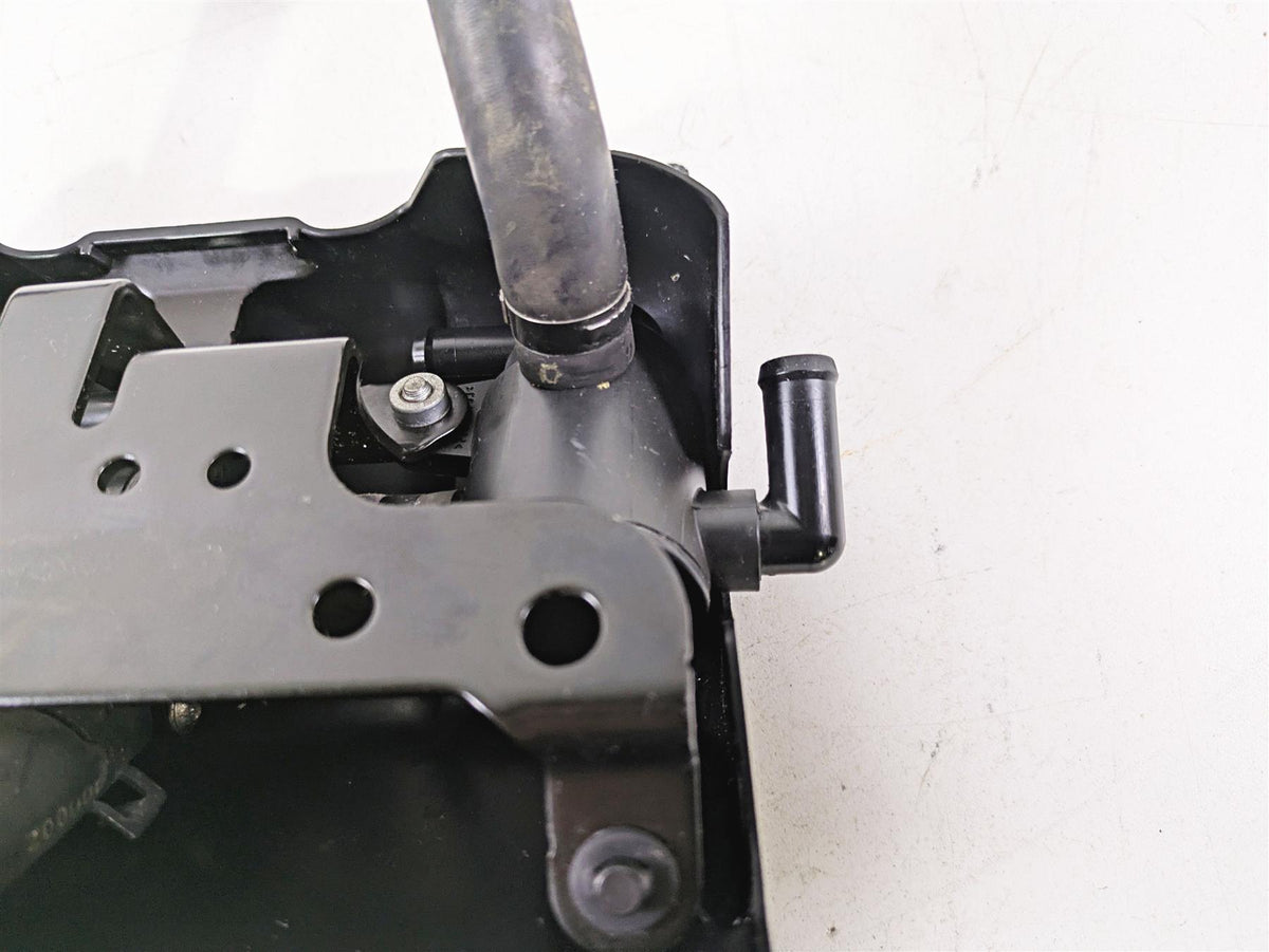 2015 Harley Touring FLHTKL Electra Glide Water Pump + Mount & Cover 26800107 {{ shop.shopifyCountryName }} - Mototech271