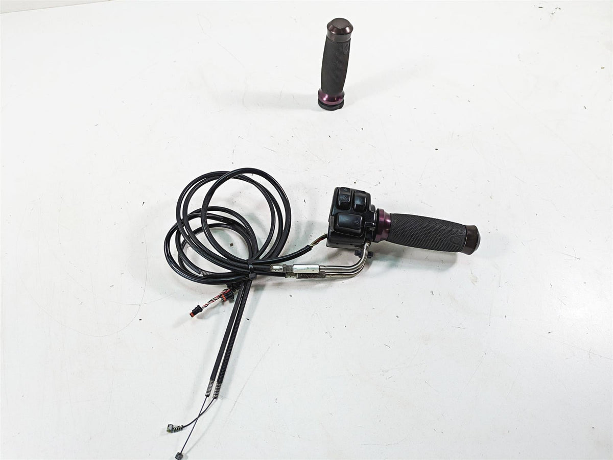 2013 Harley Softail FLSTC Heritage Classic Right Hand Control Switch 72948-12 {{ shop.shopifyCountryName }} - Mototech271