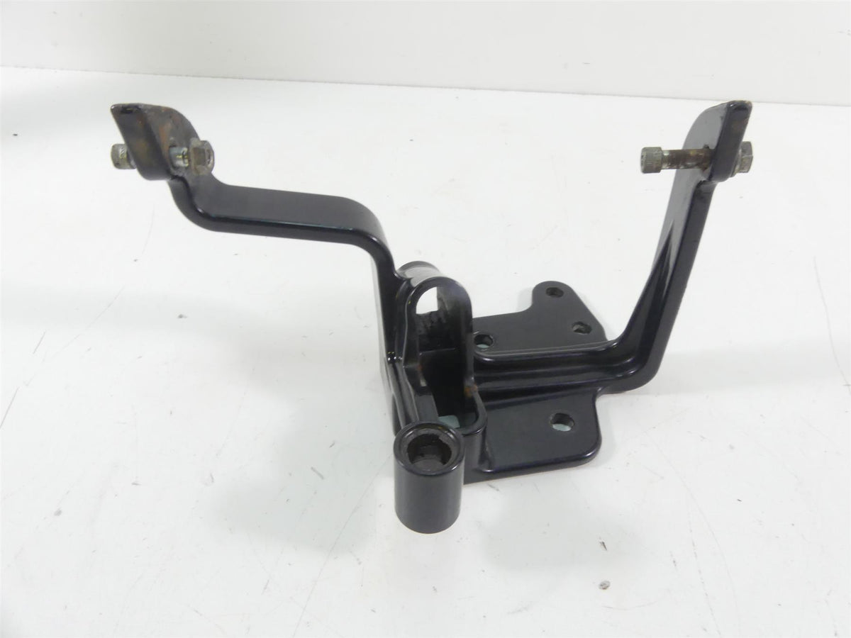 2004 Harley Softail FLSTFI Fat Boy Gear Shifter Shift Lever Bracket 33630-00A {{ shop.shopifyCountryName }} - Mototech271