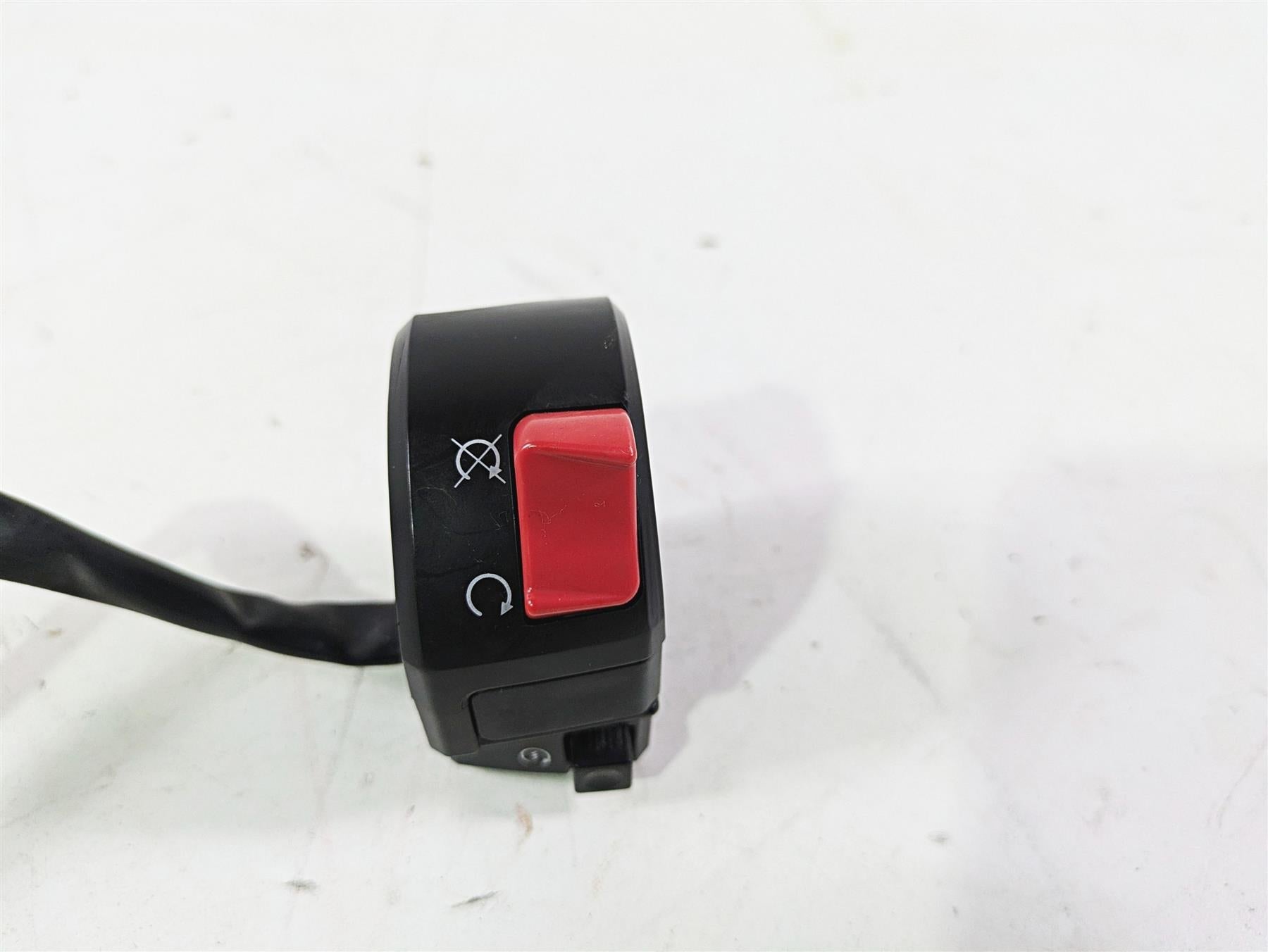 2008 Ducati SBK 1098 S Right Hand Start Stop Control Switch 65040111A {{ shop.shopifyCountryName }} - Mototech271