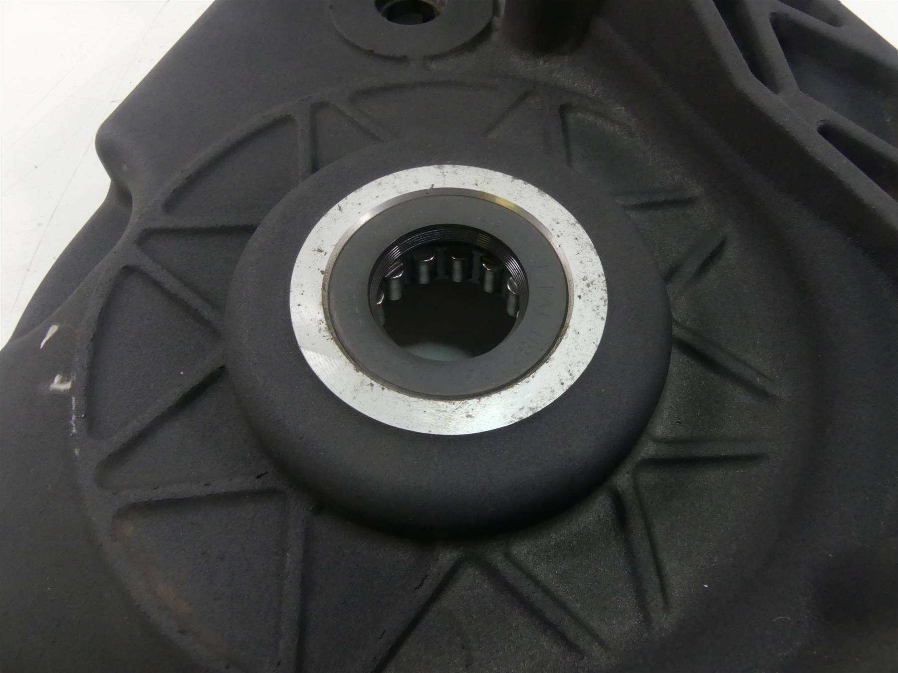 2004 Harley FXDWGI Dyna Wide Glide Inner Primary Drive Clutch Cover 60681-01 {{ shop.shopifyCountryName }} - Mototech271