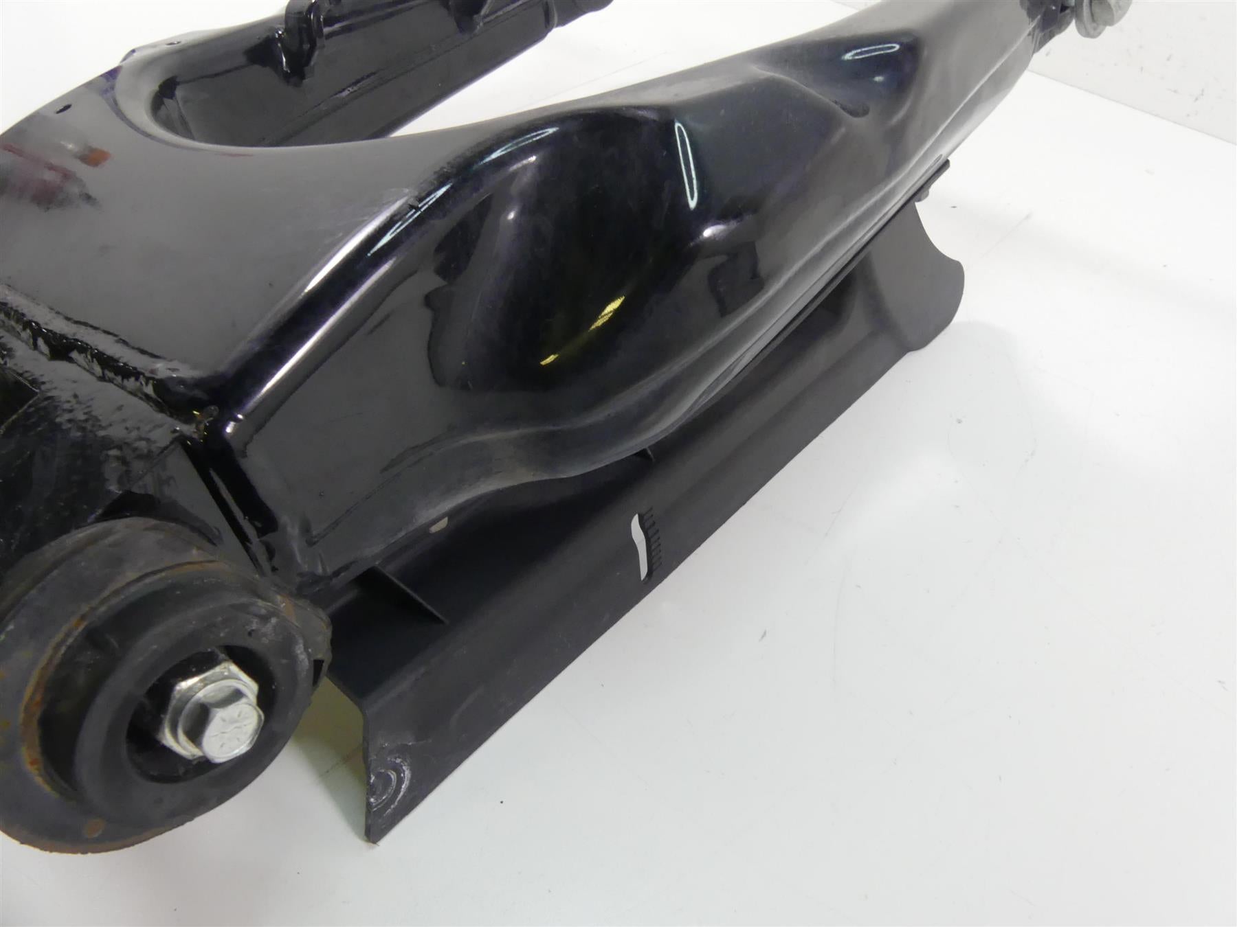 2014 Harley Touring FLHTK Electra Glide Rear Swingarm + Axle Set 47549-09A {{ shop.shopifyCountryName }} - Mototech271