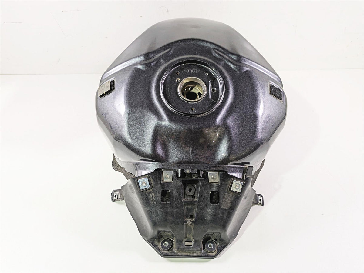2023 Suzuki GSX1300 RR Hayabusa Fuel Gas Petrol Tank - Read 44100-10L00 {{ shop.shopifyCountryName }} - Mototech271