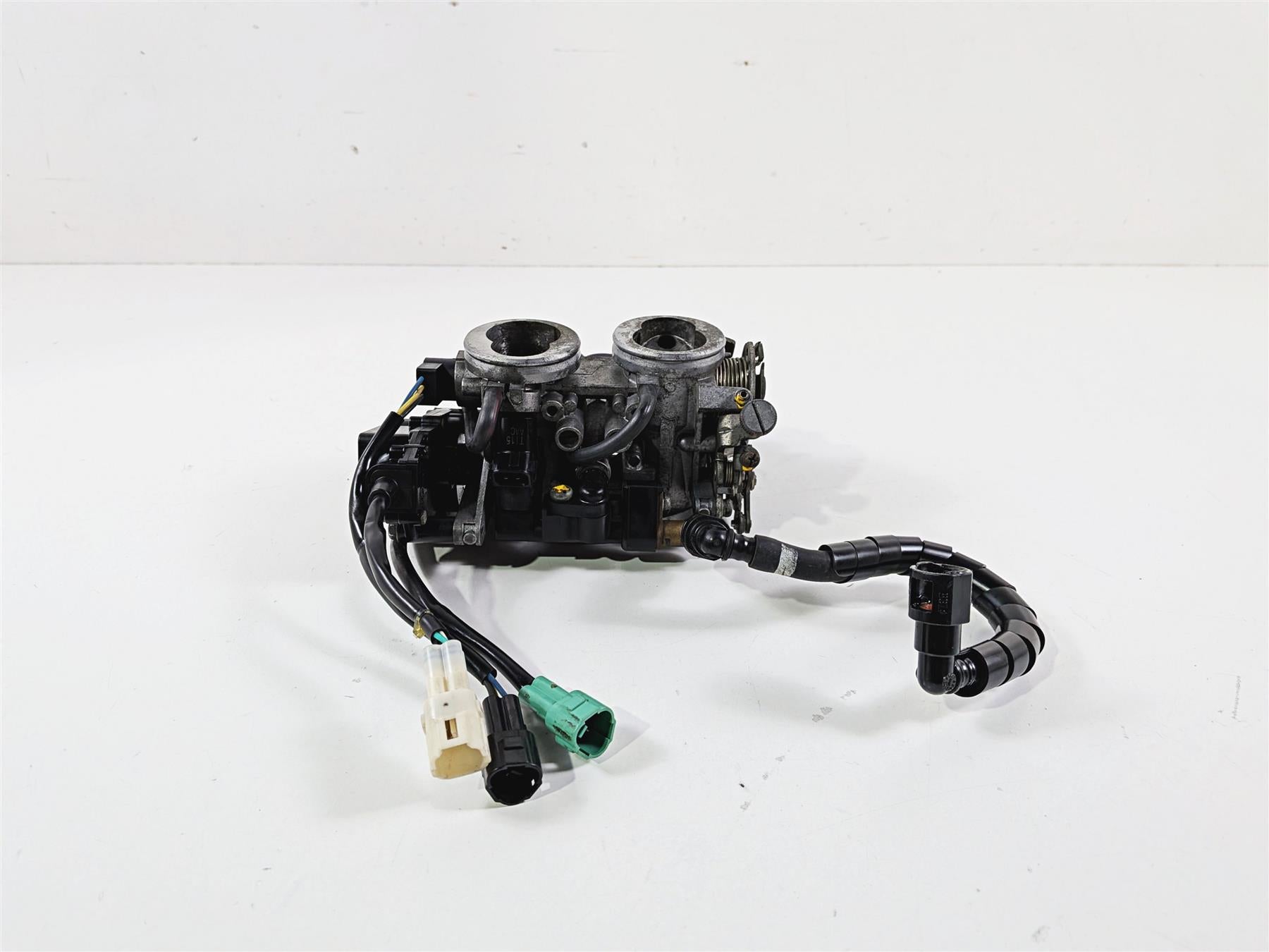 2006 Suzuki VL800 C50 Boulevard Throttle Body 13401-41F00 13401-41F01 {{ shop.shopifyCountryName }} - Mototech271