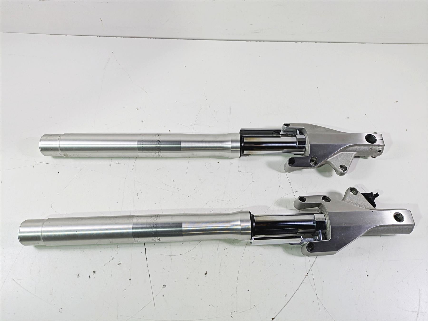 2012 Victory Cross Country Straight Front Fork Leg Set - Read 823818 823819 | Mototech271