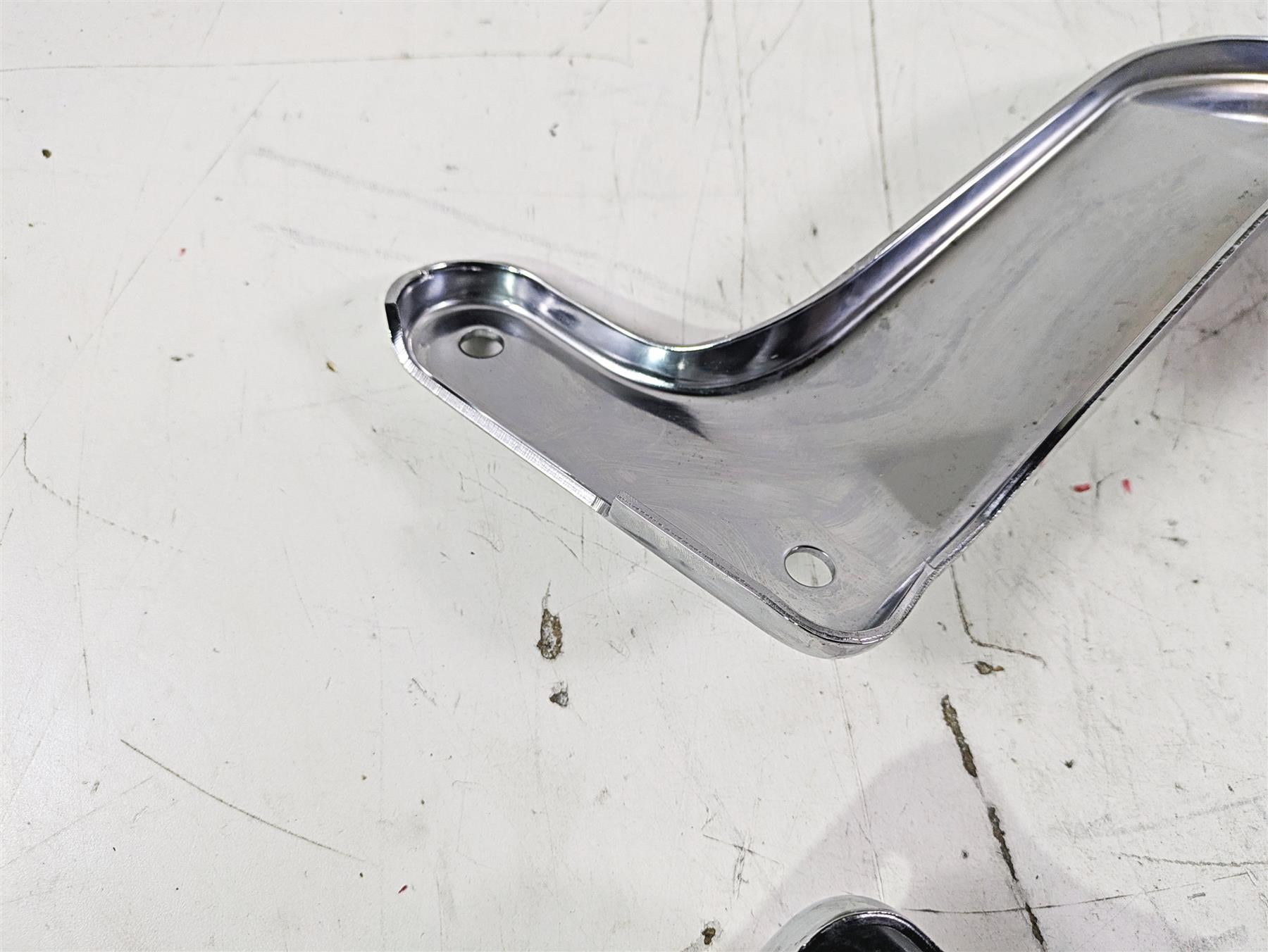 2016 Harley FLSTC Softail Heritage Rear Chrome Braces Struts 59954-08 59955-08 {{ shop.shopifyCountryName }} - Mototech271