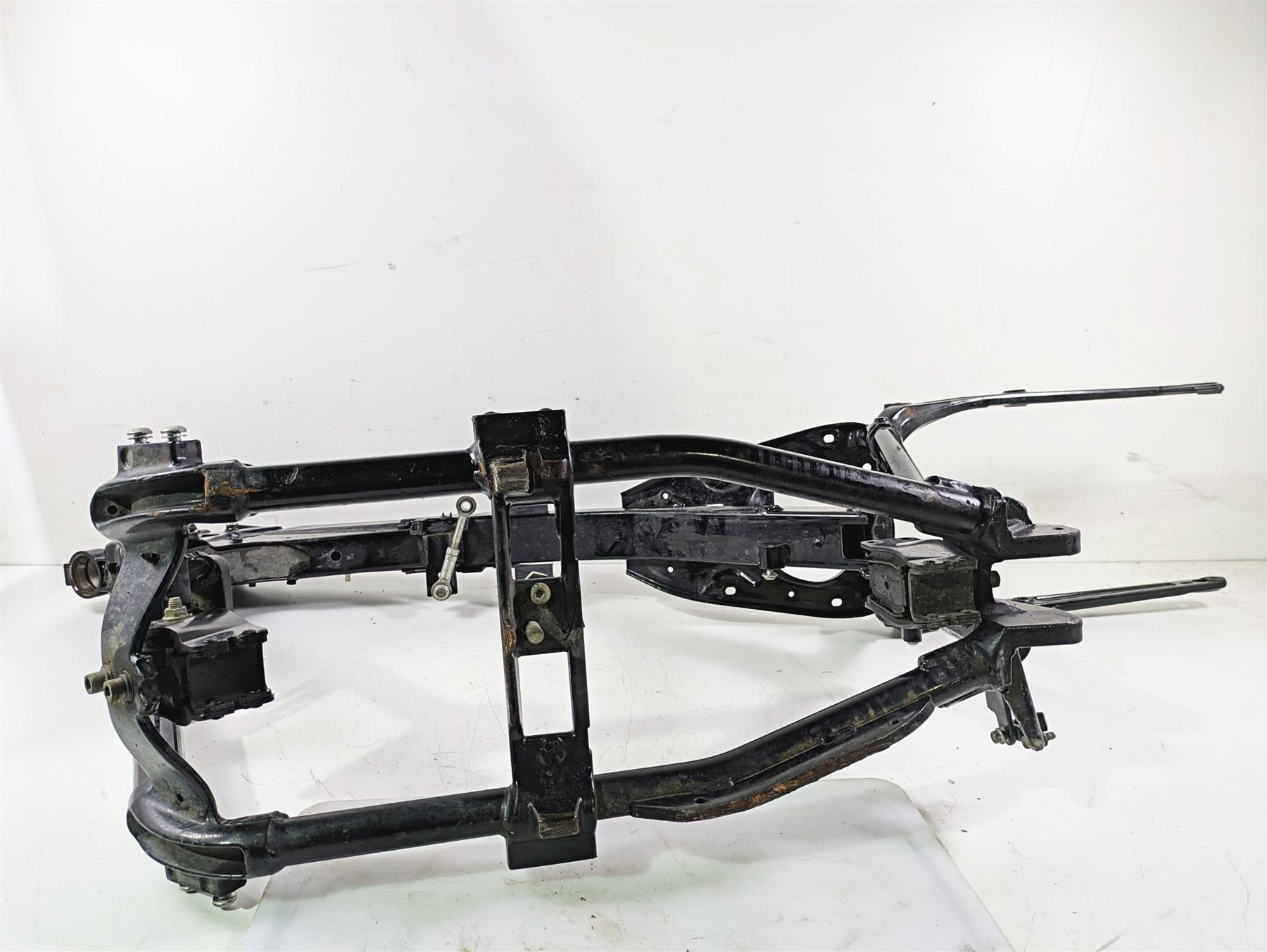 2016 Harley FXDWG Dyna Wide Glide Straight Main Frame Chassis 34dgr 47748-10A {{ shop.shopifyCountryName }} - Mototech271