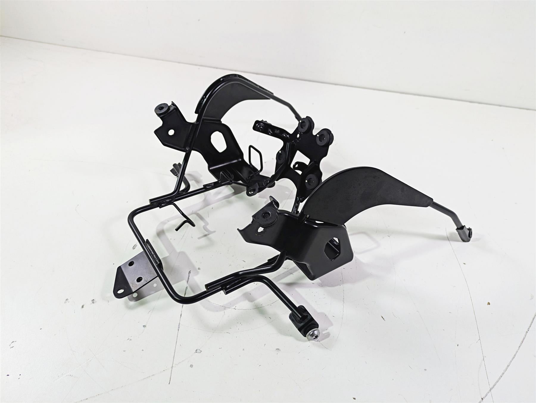 2022 Kawasaki ZR900RS Cafe Headlight Gauges Stay Bracket Mount 39137-0686 {{ shop.shopifyCountryName }} - Mototech271
