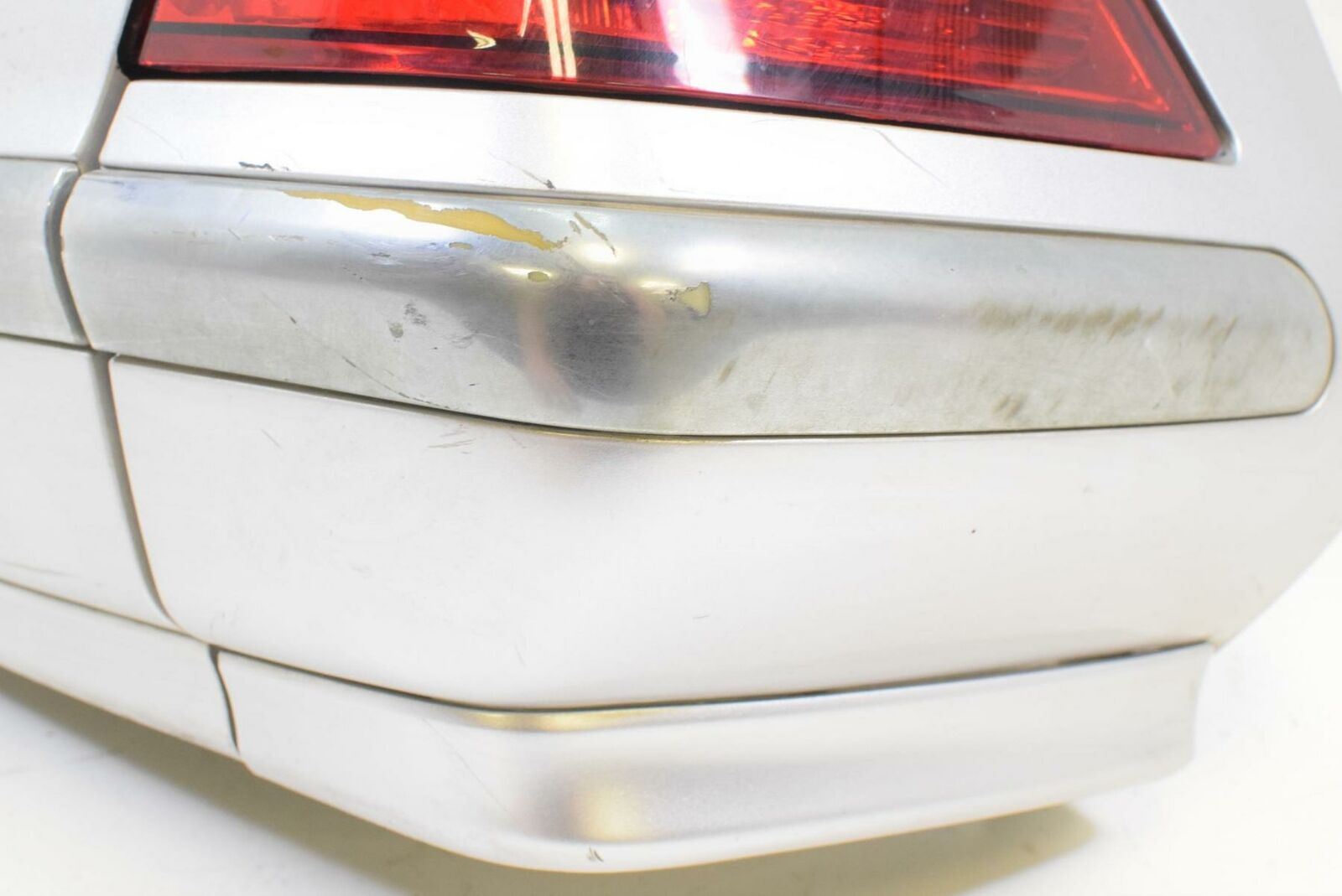 2005 Honda Goldwing GL1800 Left Silver Saddlebag With Light 81411-MCA- {{ shop.shopifyCountryName }} - Mototech271