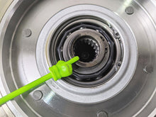 Load image into Gallery viewer, 2010 Harley Dyna FXDB Street Bob Primary Drive Clutch Kit - Read 37813-06A
