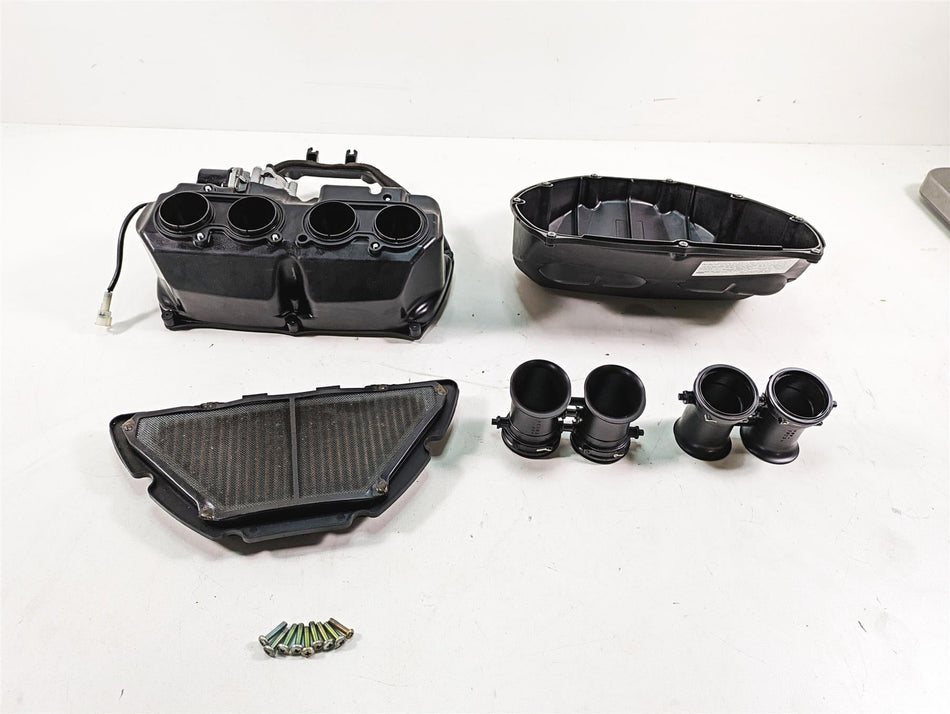 2007 Yamaha R1 YZFR1 Air Filter Box + Actuator & Tubes - Read 4C8-14411-00-00 {{ shop.shopifyCountryName }} - Mototech271
