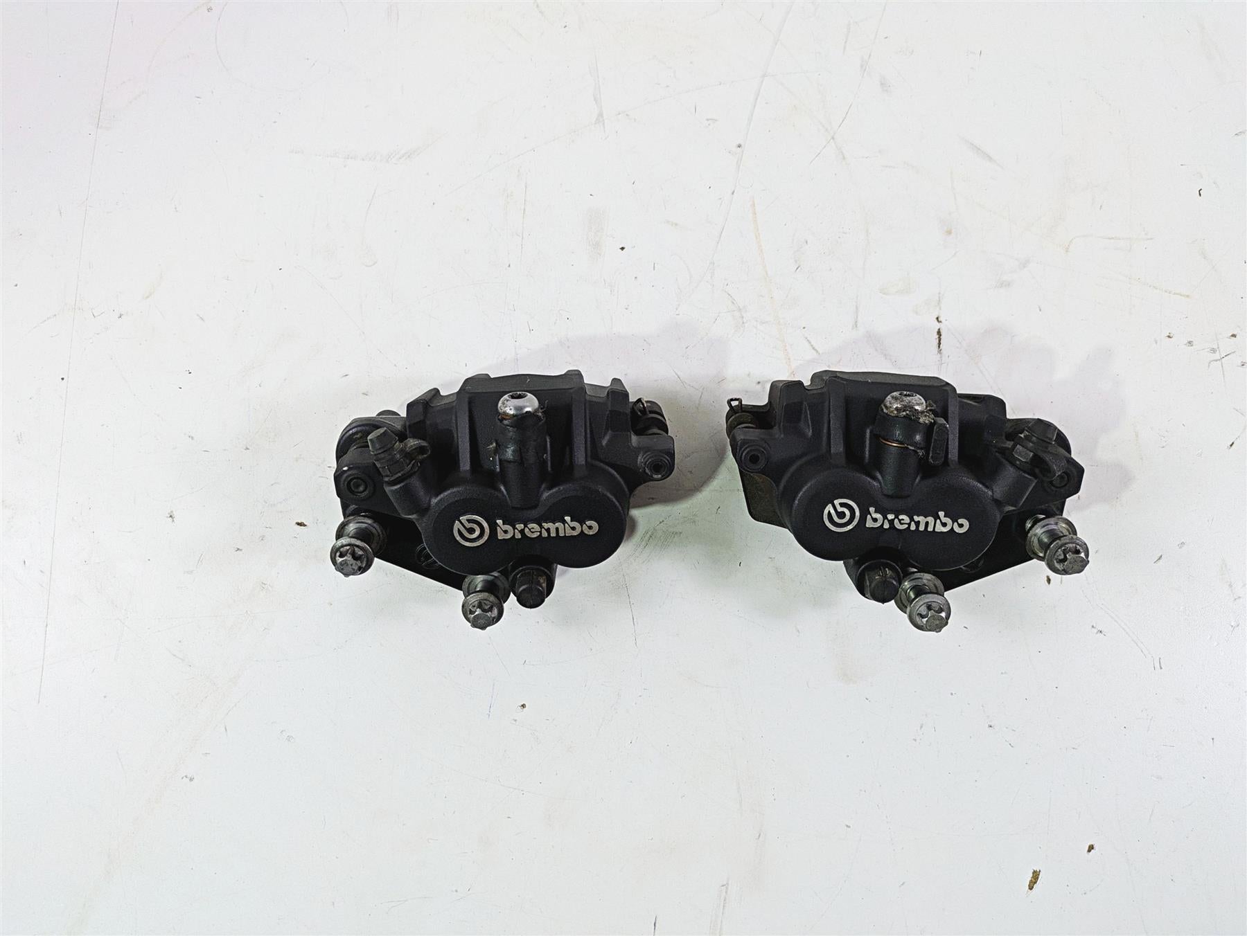 2017 BMW F800GS Adv K75 Brembo Front Brake Caliper Set 34117716715 34117716716 {{ shop.shopifyCountryName }} - Mototech271