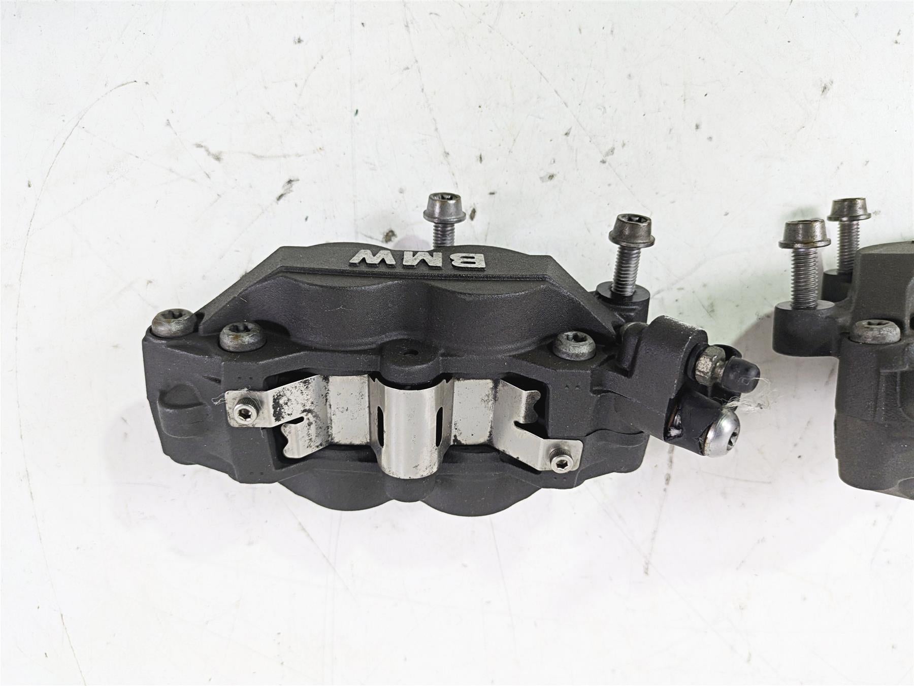 2015 BMW K1600 GT K48 Front Brake Caliper Set Tokico 34117726766 34117728943 {{ shop.shopifyCountryName }} - Mototech271