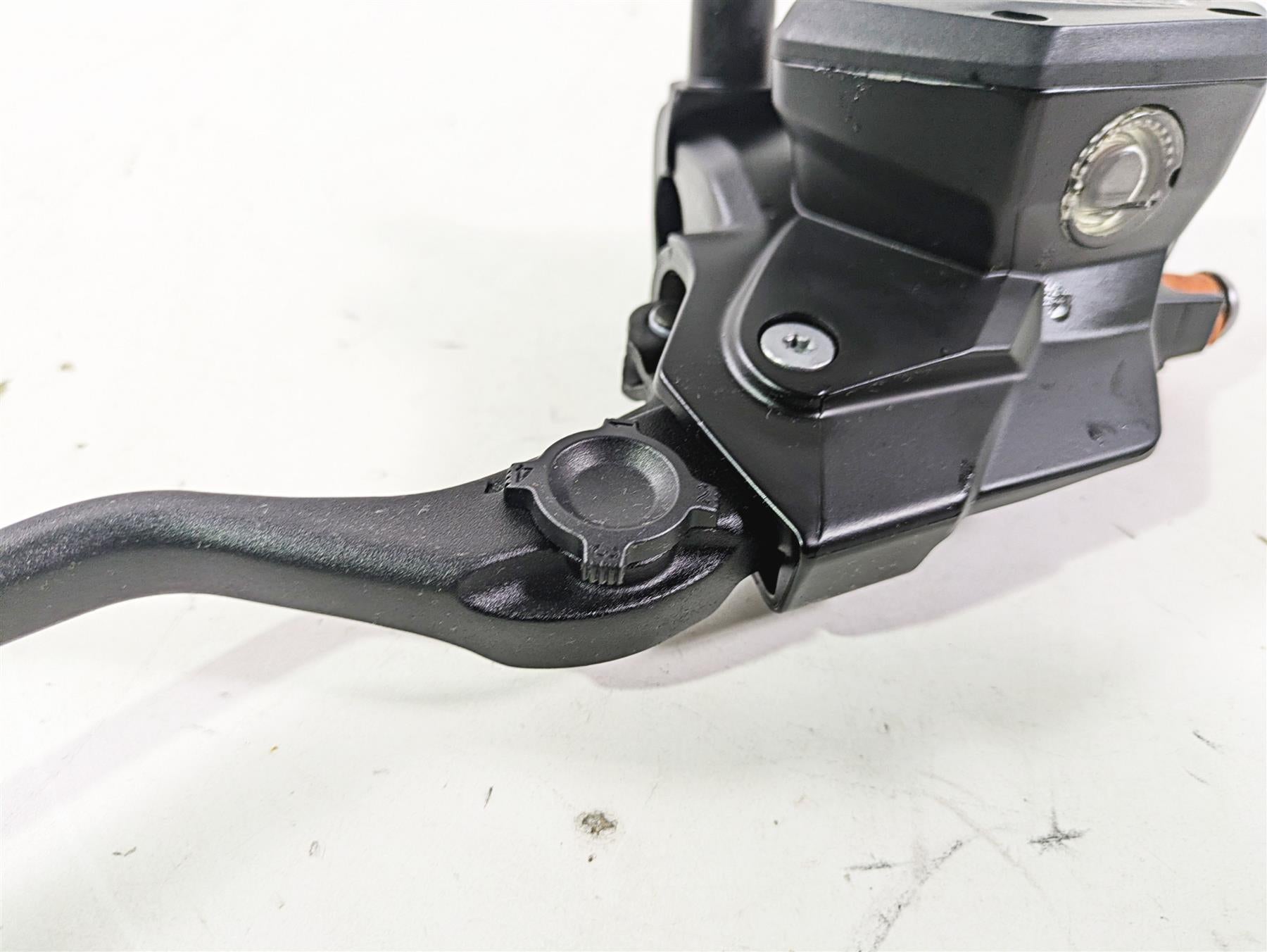 2015 BMW R nineT K21 Front Brake Master Cylinder 32728559604 {{ shop.shopifyCountryName }} - Mototech271