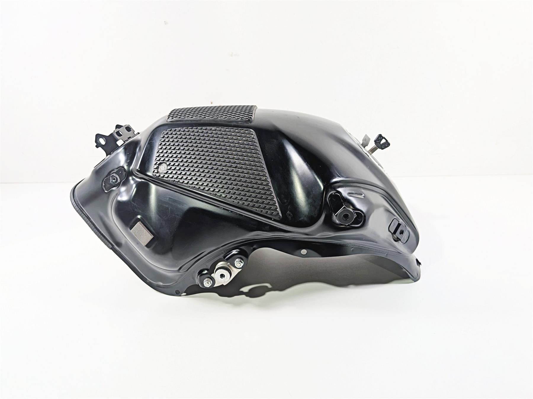 2023 Yamaha MT10 MTN1000 Fuel Gas Petrol Tank Lid & Key -No Dent B67-24110-01-P0 {{ shop.shopifyCountryName }} - Mototech271