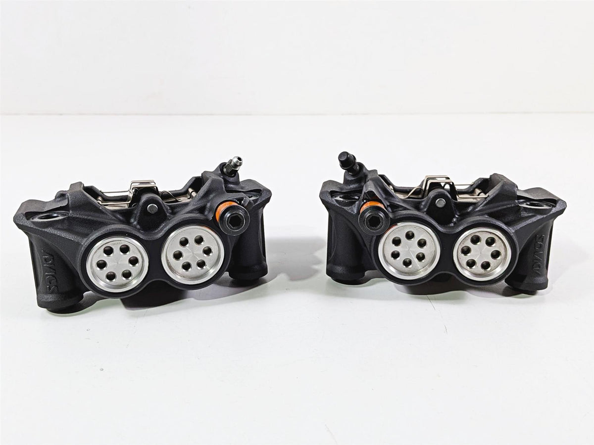 2016 Yamaha YZF R1 RN32 Front Brake Caliper 108mm Set 2CR-2580T-00 2CR-2580U-00 {{ shop.shopifyCountryName }} - Mototech271