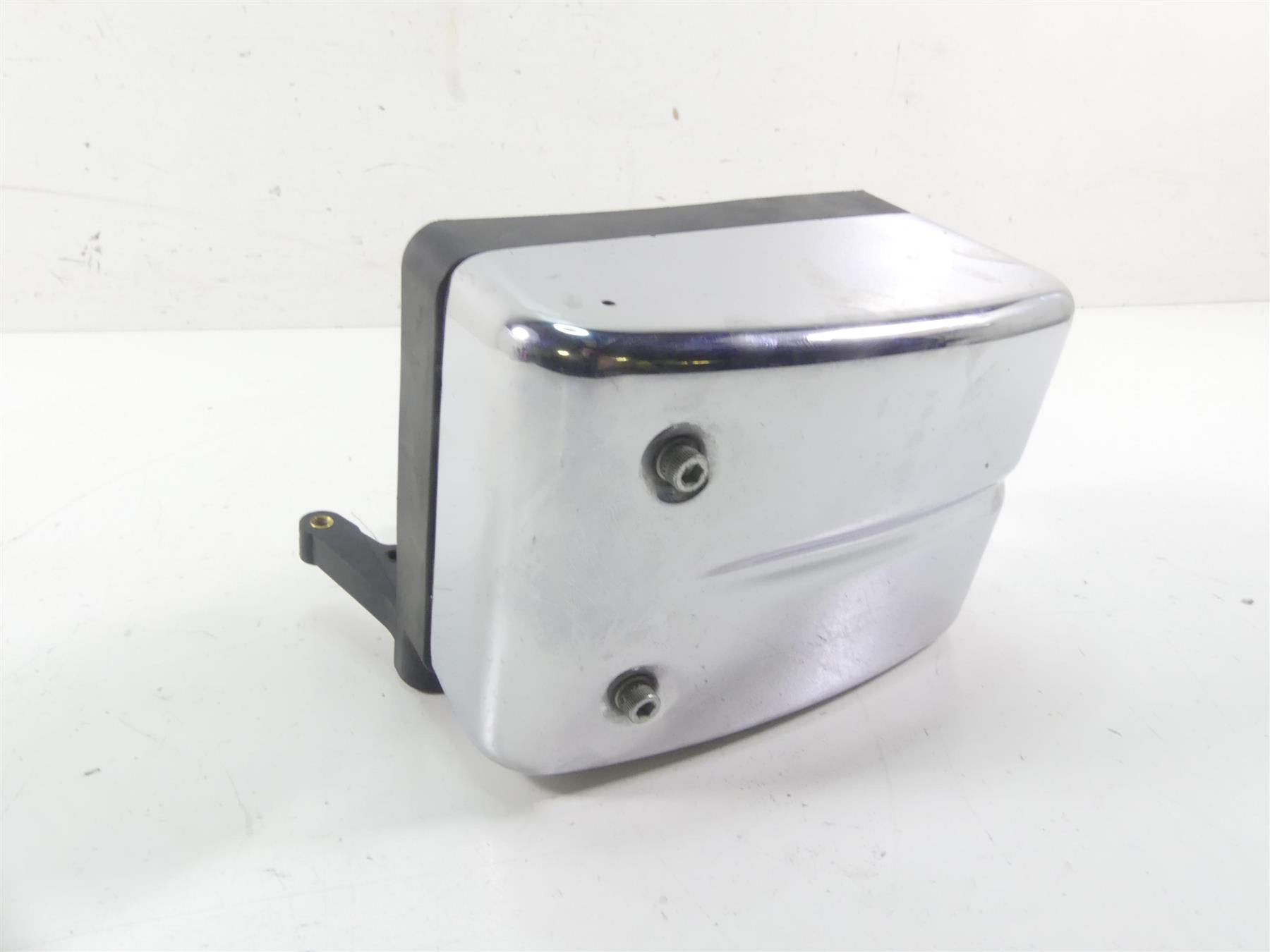 2005 Harley Dyna FXDLI Low Rider Electrical Carrier Chrome Cover Set 70367-04 {{ shop.shopifyCountryName }} - Mototech271