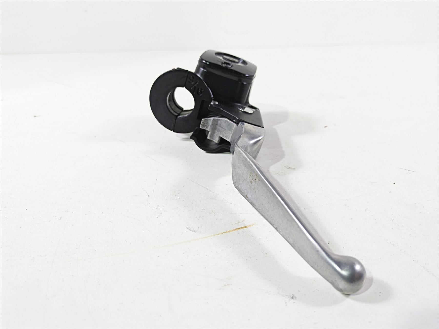 2003 Harley FLSTC Softail Heritage 100th Front Master Cylinder 9/16 45019-96F {{ shop.shopifyCountryName }} - Mototech271