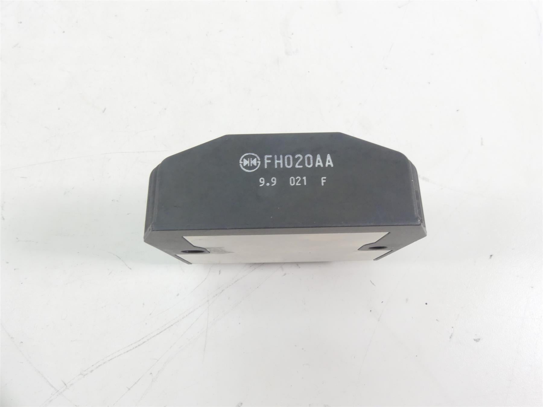 2020 Ducati Panigale V2 Rectifier Voltage Regulator 54040301B FH020AA {{ shop.shopifyCountryName }} - Mototech271