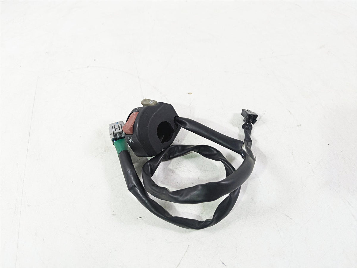 2020 Kawasaki ZX6R Ninja Right Hand Start Stop Kill Control Switch 46091-0421 {{ shop.shopifyCountryName }} - Mototech271