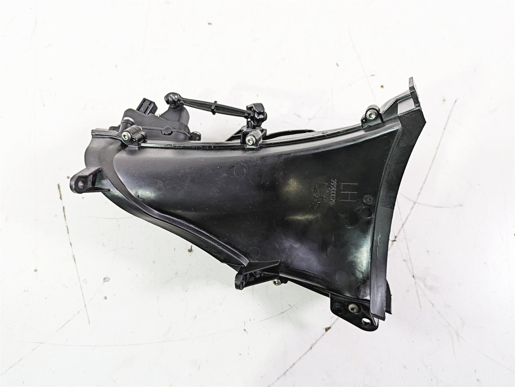 2016 Harley Touring FLTRX Road Glide Left Air Duct Vent Part 29200070 {{ shop.shopifyCountryName }} - Mototech271