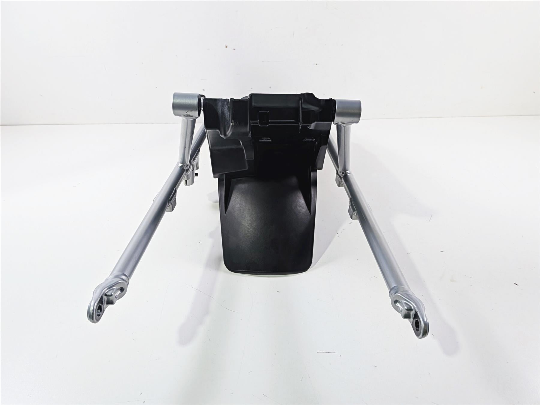 2016 BMW R1200 GS K50 Subframe & Inner Fender 46518354222 {{ shop.shopifyCountryName }} - Mototech271