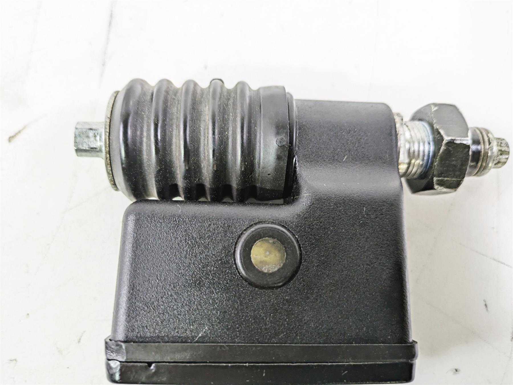 2002 Harley Dyna FXDL Low Rider Rear Brake Master Cylinder 42474-90C {{ shop.shopifyCountryName }} - Mototech271