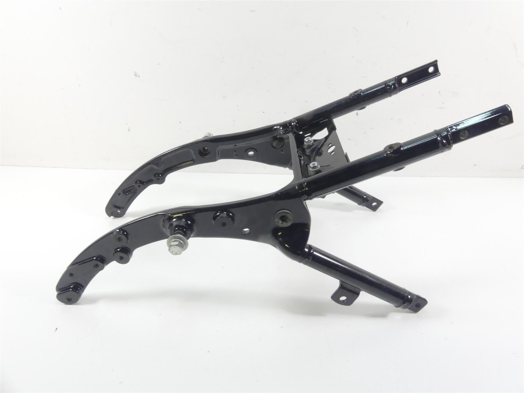 2016 Harley Touring FLHTP Electra Glide Rear Sub Frame Subframe 48079-09BHP | Mototech271