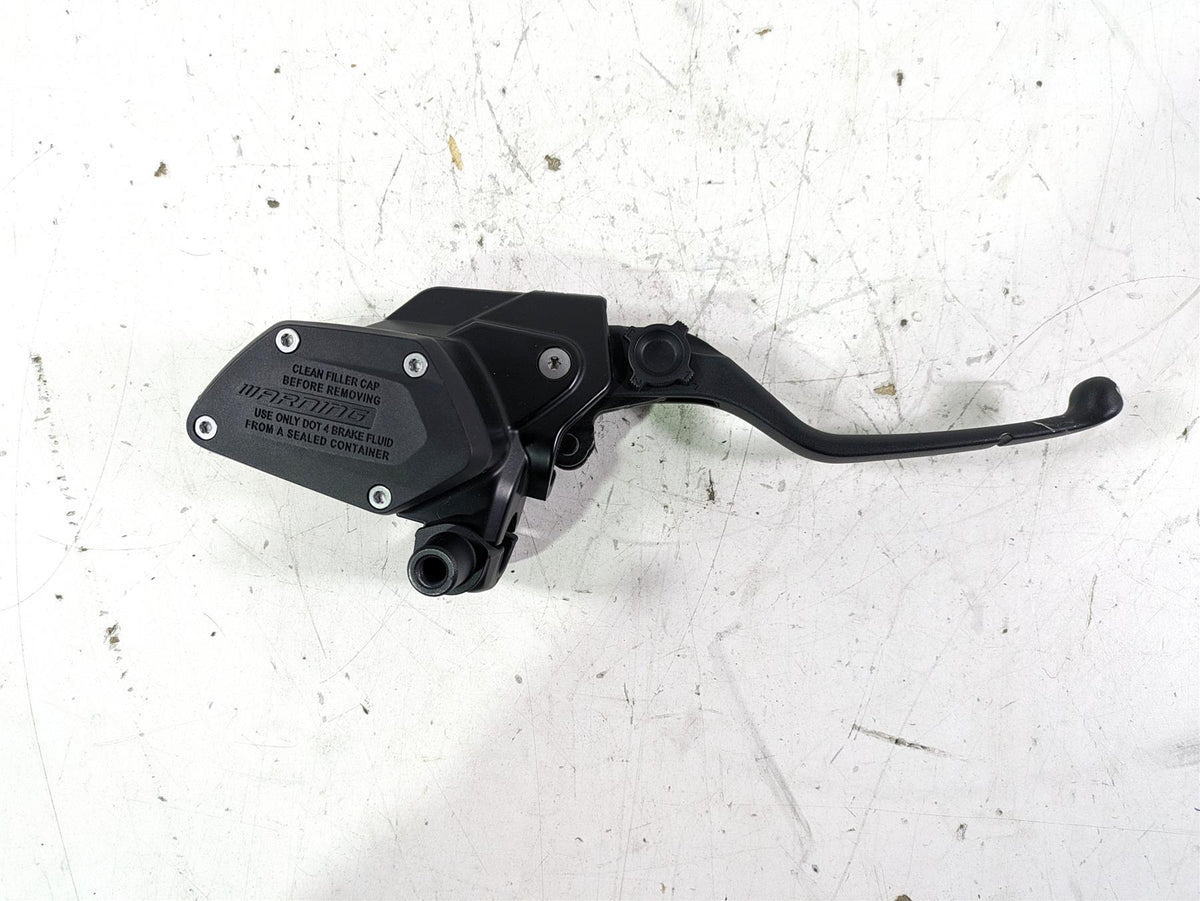 2022 BMW R1250 RT K052 Front Brake Master Cylinder 32728559604 {{ shop.shopifyCountryName }} - Mototech271