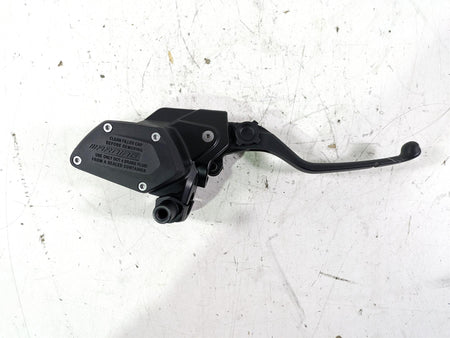 2022 BMW R1250 RT K052 Front Brake Master Cylinder 32728559604 {{ shop.shopifyCountryName }} - Mototech271