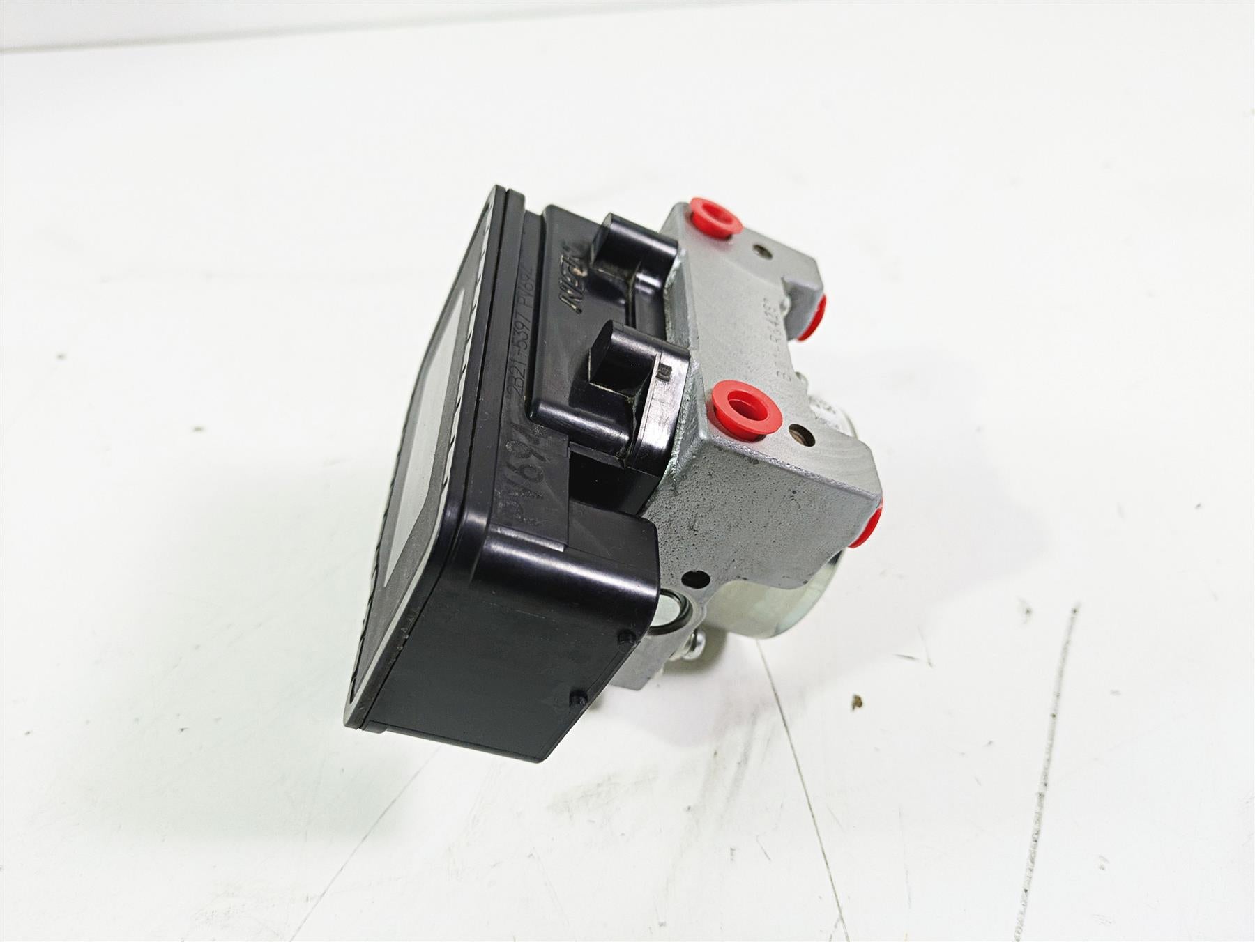 2012 Victory Cross Country Nissin Abs Brake Pump Unit Module 1911694 {{ shop.shopifyCountryName }} - Mototech271