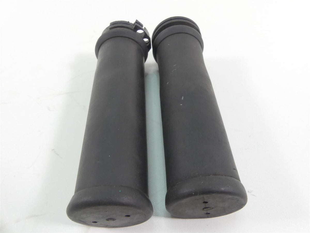 2016 Harley FXDL Dyna Low Rider Handlebar Handle Bar Grip Set 56666-04 56667-04 {{ shop.shopifyCountryName }} - Mototech271