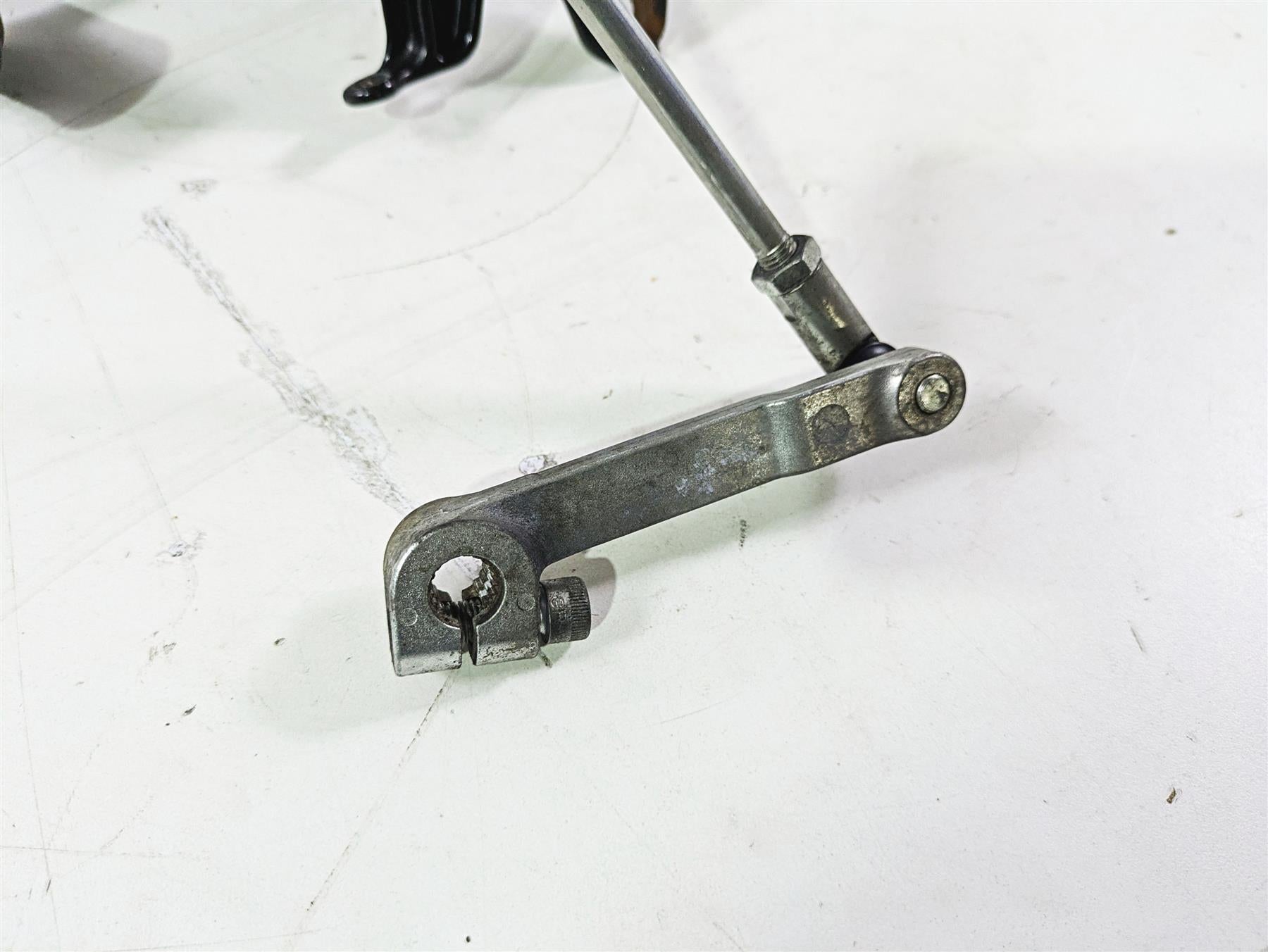 2017 Harley FLS Softail Slim Left Front Floorboard & Shifter 33630-07A 33895-82E {{ shop.shopifyCountryName }} - Mototech271
