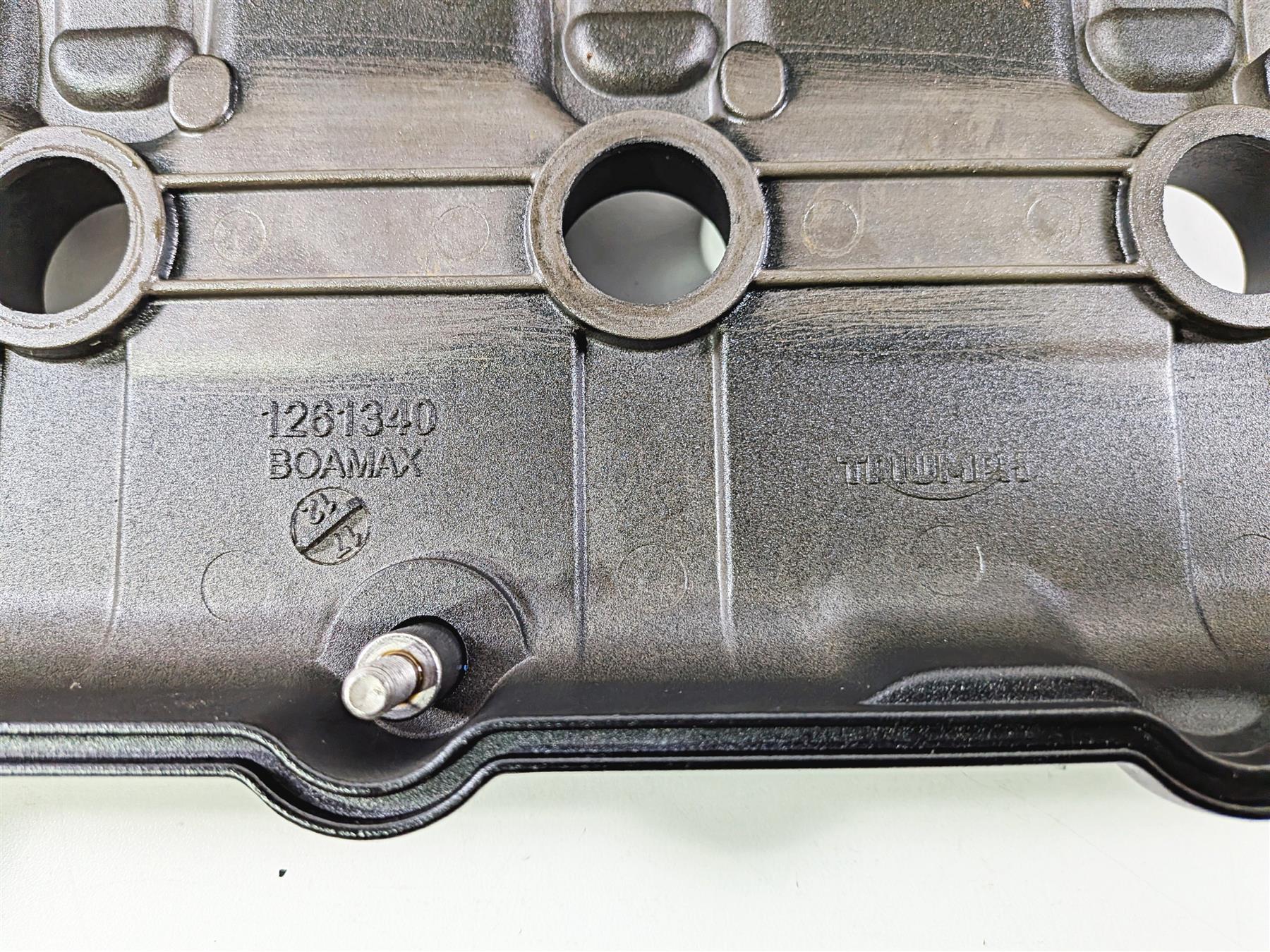 2019 Triumph Speed Triple RS 1050 Cylinderhead Top Valve Cover T1261340 {{ shop.shopifyCountryName }} - Mototech271