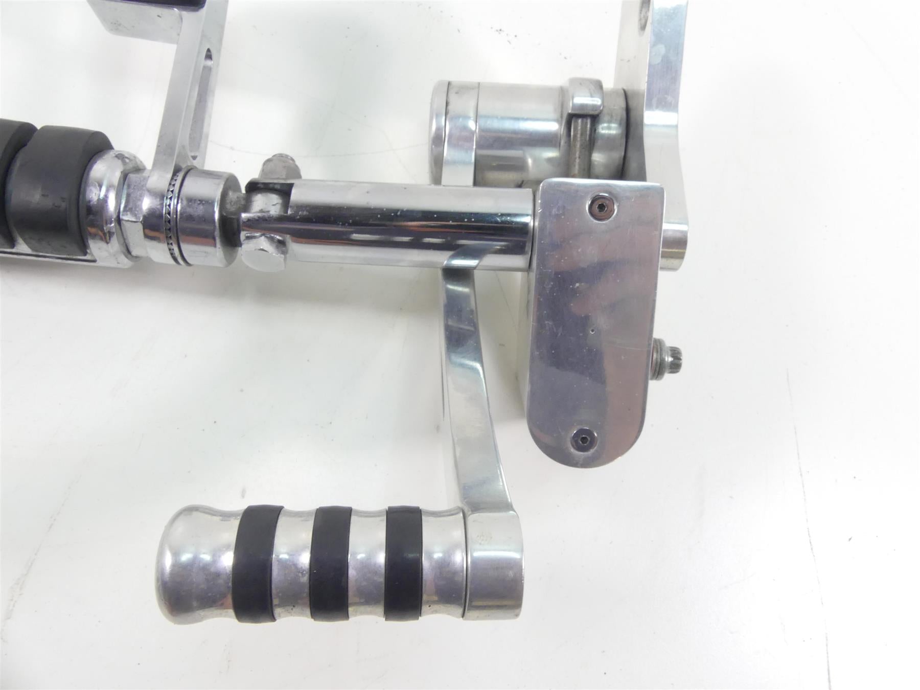 1999 Harley FXSTS Softail Springer Forward Control Foot peg Shift Brake Set {{ shop.shopifyCountryName }} - Mototech271